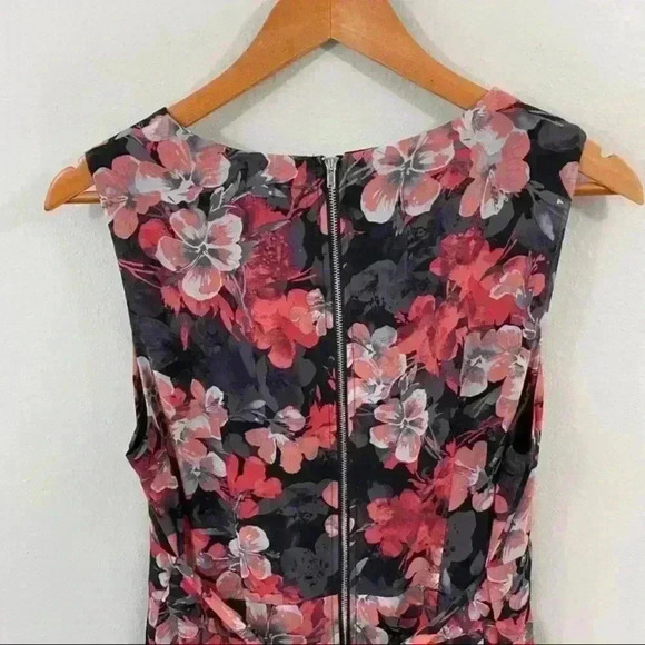 Apricot floral print fit and flare dress - Picture 4 of 4